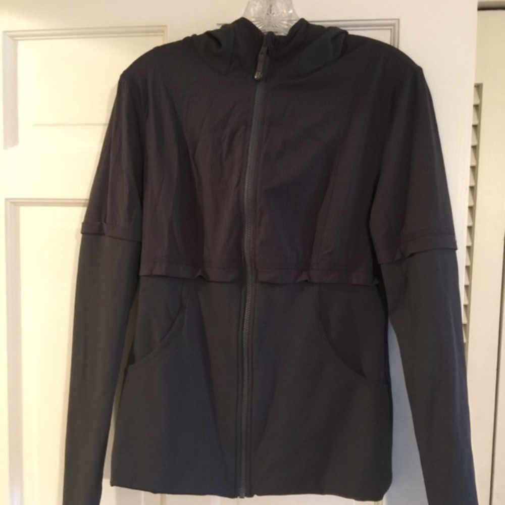 Lululemon grey zip hoodie with tech fabric Sz 10